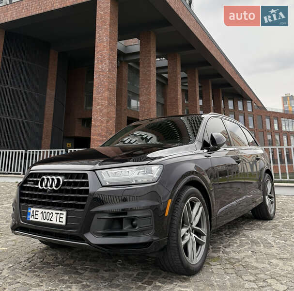 Внедорожник / Кроссовер Audi Q7 2016 в Днепре Внедорожник / Кроссовер Audi Q7 2016 в Днепре