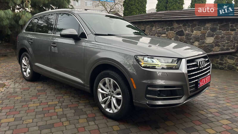 Внедорожник / Кроссовер Audi Q7 2016 в Хмельницком