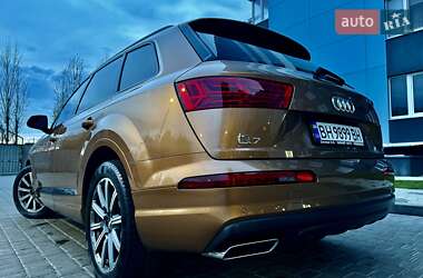 Внедорожник / Кроссовер Audi Q7 2017 в Одессе