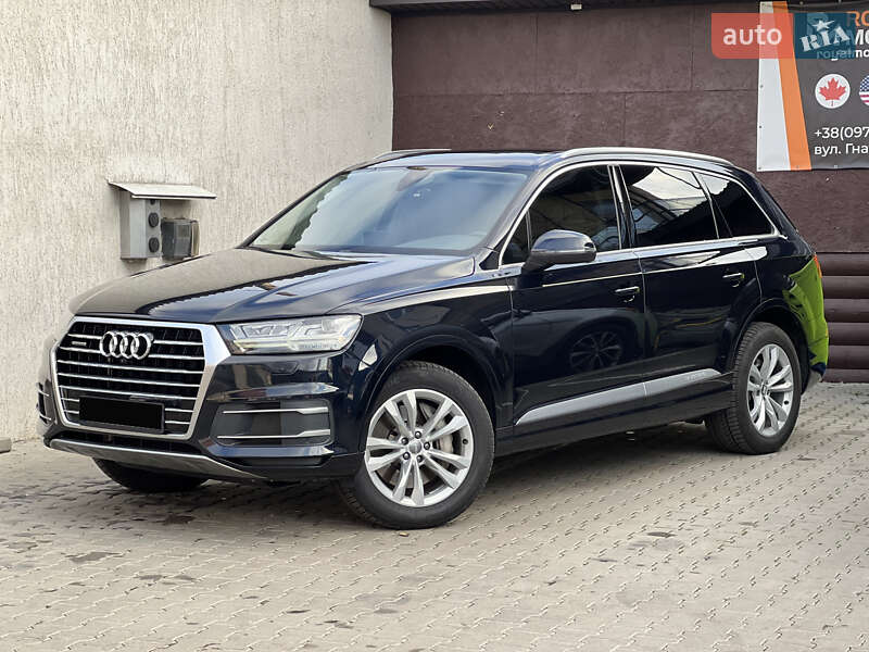 Внедорожник / Кроссовер Audi Q7 2017 в Киеве