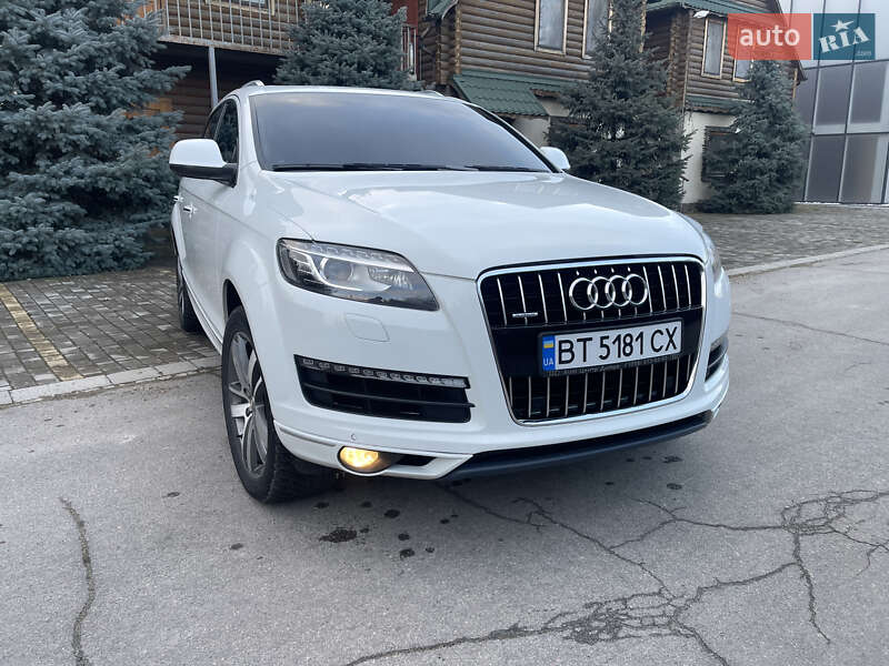 Внедорожник / Кроссовер Audi Q7 2014 в Херсоне