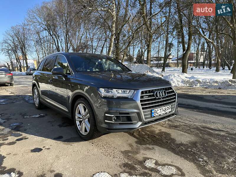 Внедорожник / Кроссовер Audi Q7 2017 в Львове