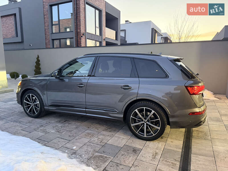 Позашляховик / Кросовер Audi Q7 2020 в Рівному Позашляховик / Кросовер Audi Q7 2020 в Рівному
