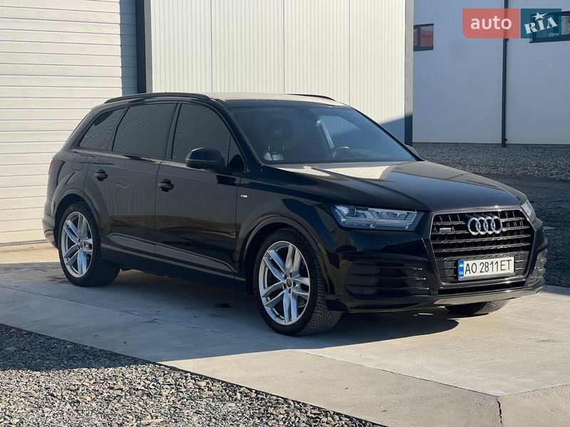 Внедорожник / Кроссовер Audi Q7 2017 в Виноградове
