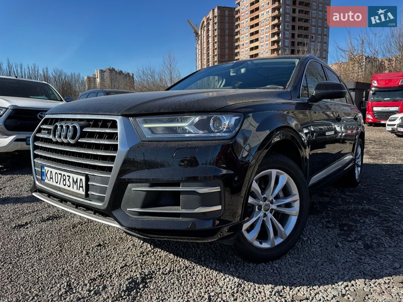 Внедорожник / Кроссовер Audi Q7 2016 в Киеве