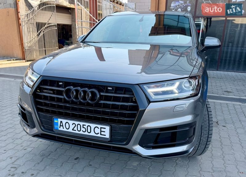 Внедорожник / Кроссовер Audi Q7 2015 в Виноградове