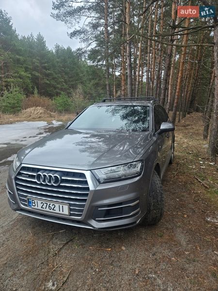 Позашляховик / Кросовер Audi Q7 2016 в Кременчуці