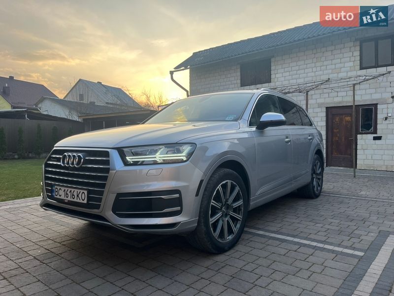 Позашляховик / Кросовер Audi Q7 2015 в Миколаєві