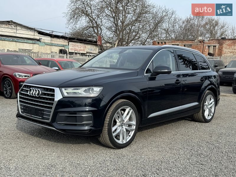 Позашляховик / Кросовер Audi Q7 2016 в Тернополі