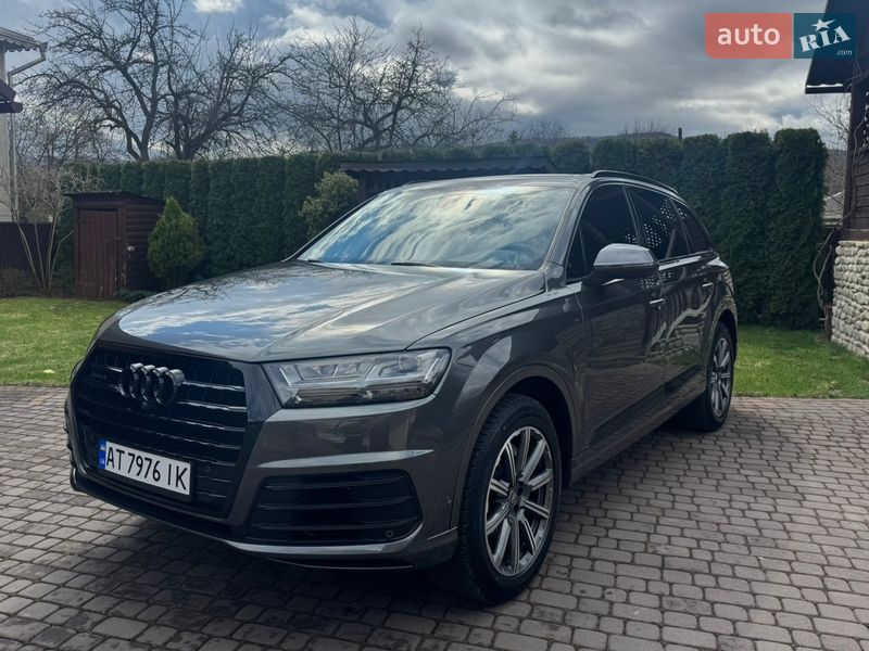 Позашляховик / Кросовер Audi Q7 2018 в Косові
