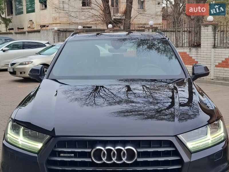 Внедорожник / Кроссовер Audi Q7 2018 в Киеве