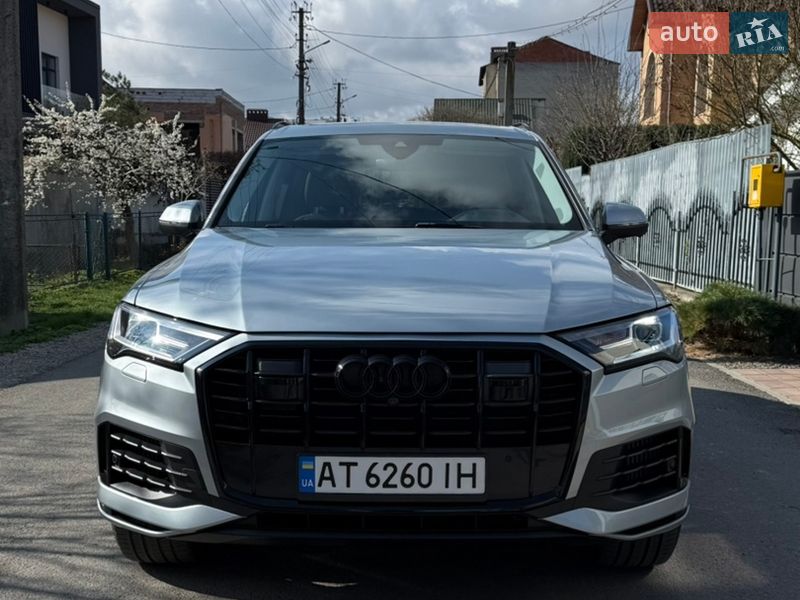 Позашляховик / Кросовер Audi Q7 2022 в Івано-Франківську