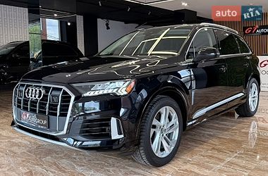 Позашляховик / Кросовер Audi Q7 2020 в Києві