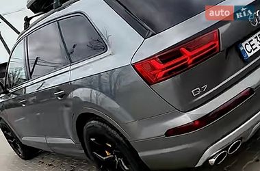 Внедорожник / Кроссовер Audi Q7 2017 в Черновцах