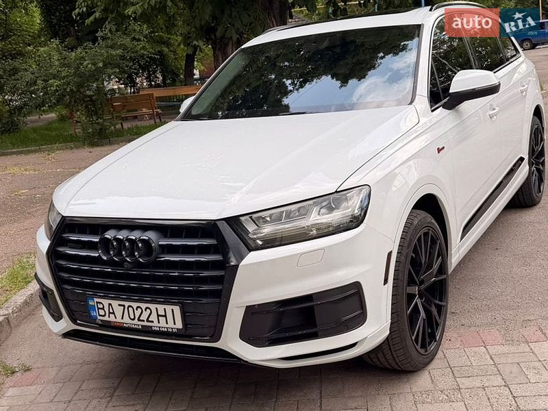 Внедорожник / Кроссовер Audi Q7 2016 в Кропивницком