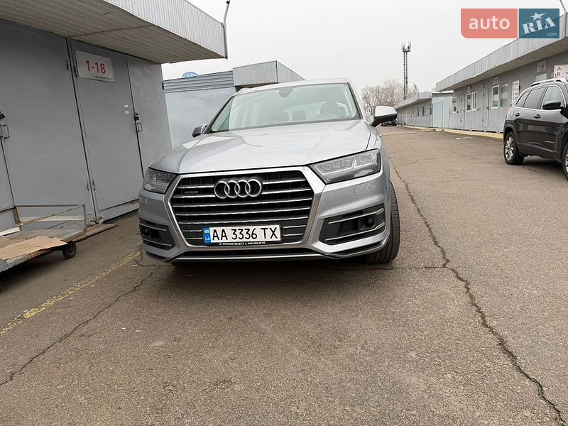 Внедорожник / Кроссовер Audi Q7 2018 в Киеве