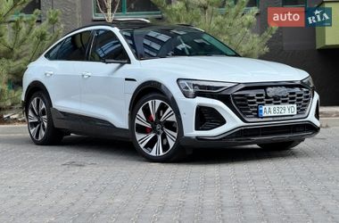 Внедорожник / Кроссовер Audi Q8 Sportback e-tron 2023 в Киеве