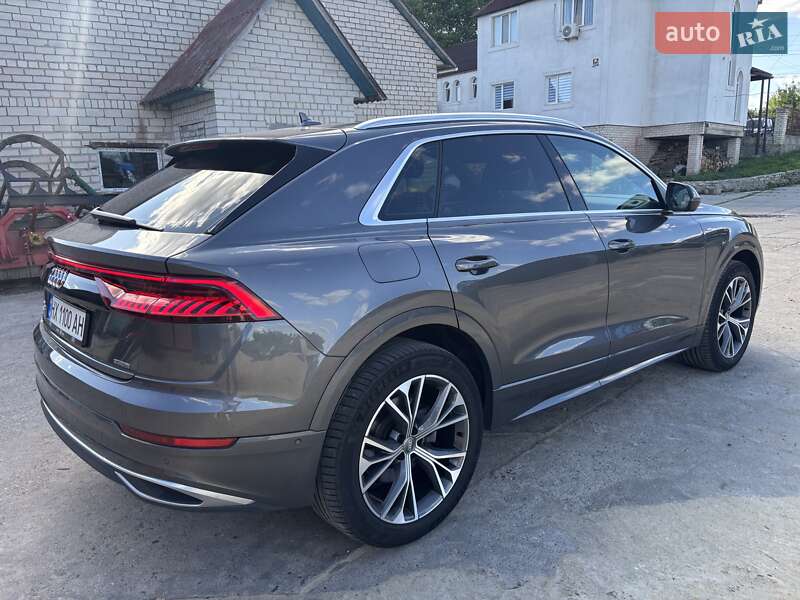 Внедорожник / Кроссовер Audi Q8 2018 в Теофиполе