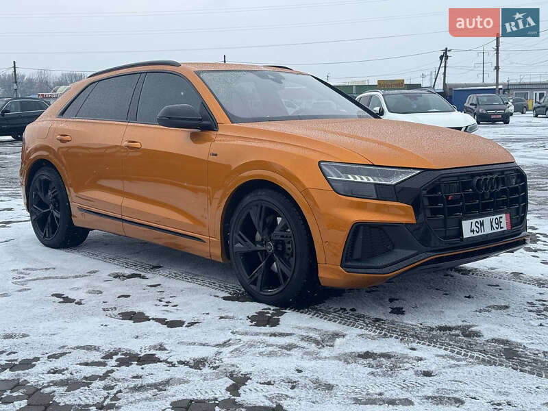 Внедорожник / Кроссовер Audi Q8 2020 в Черновцах