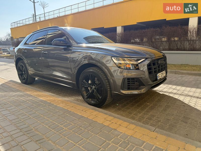 Позашляховик / Кросовер Audi Q8 2018 в Одесі