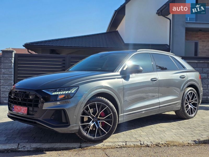 Внедорожник / Кроссовер Audi Q8 2019 в Ровно