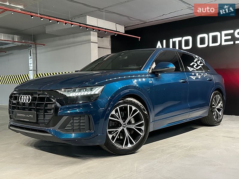 Внедорожник / Кроссовер Audi Q8 2021 в Одессе