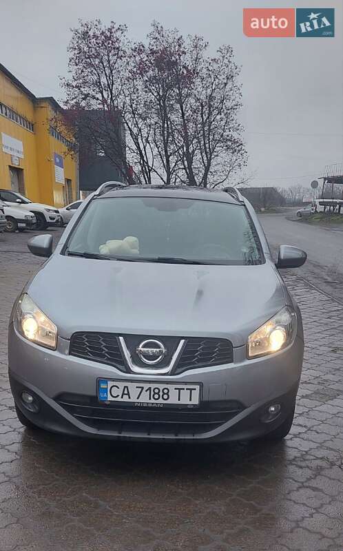 Позашляховик / Кросовер Nissan Qashqai+2 2011 в Черкасах