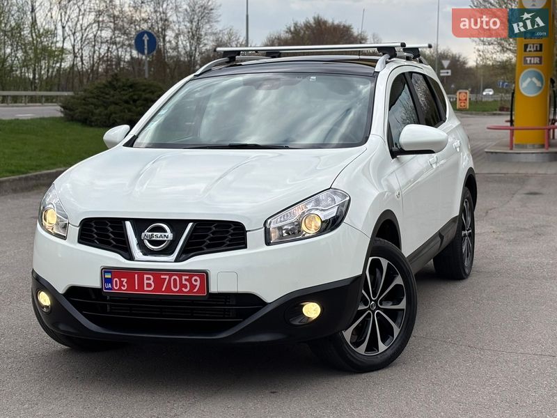 Позашляховик / Кросовер Nissan Qashqai+2 2011 в Млиніві
