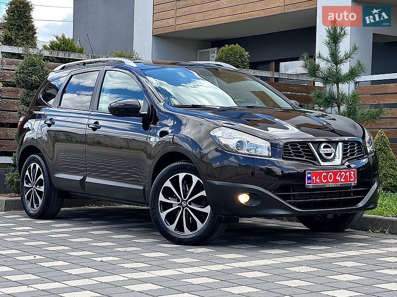 Позашляховик / Кросовер Nissan Qashqai+2 2013 в Стрию