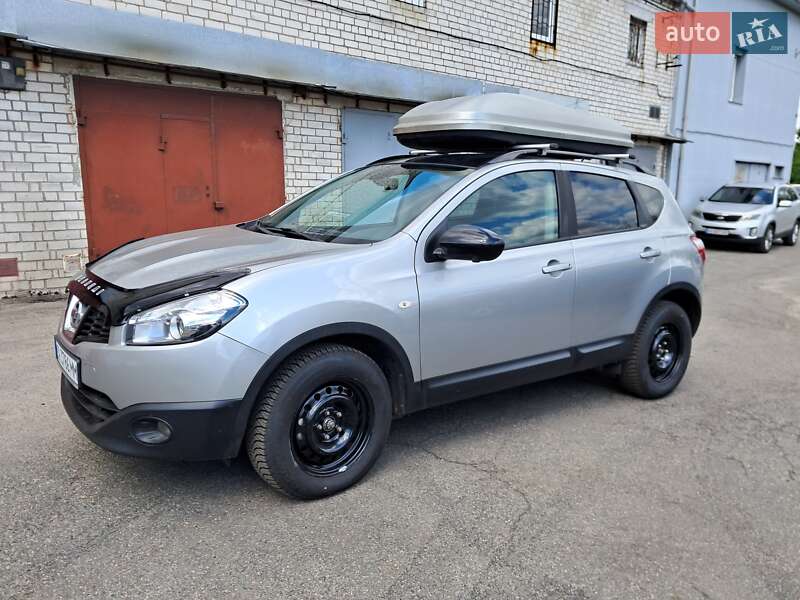 Внедорожник / Кроссовер Nissan Qashqai 2013 в Киеве
