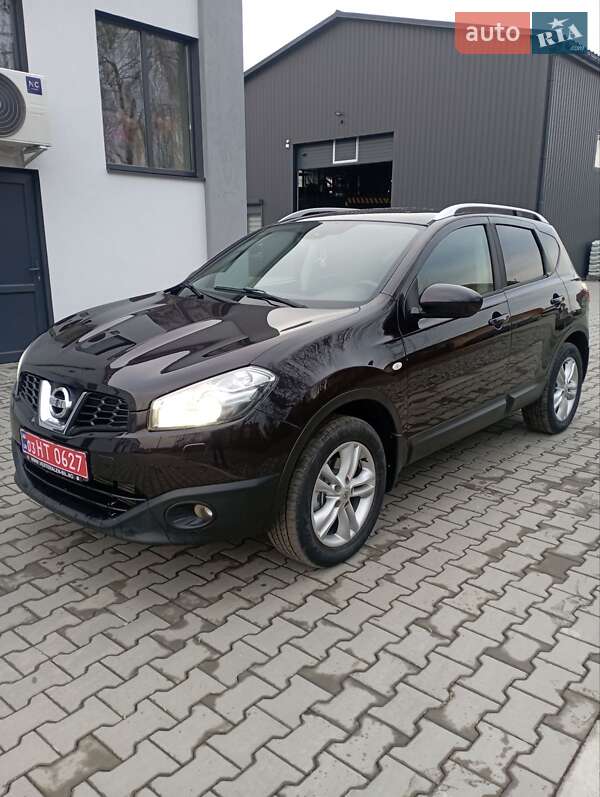 Внедорожник / Кроссовер Nissan Qashqai 2010 в Млинове Внедорожник / Кроссовер Nissan Qashqai 2010 в Млинове