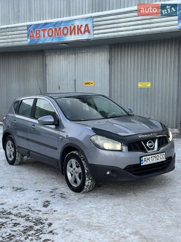 Внедорожник / Кроссовер Nissan Qashqai 2011 в Житомире