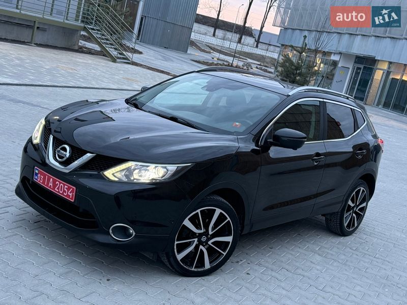 Позашляховик / Кросовер Nissan Qashqai 2014 в Львові