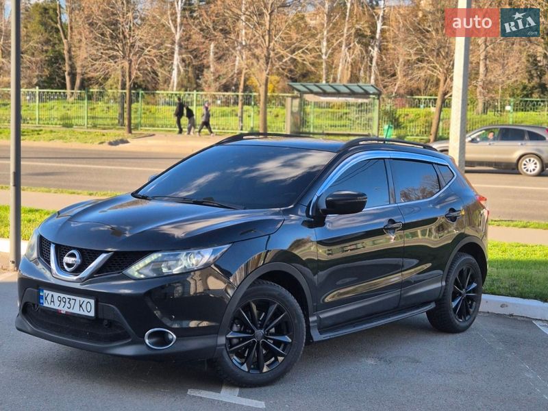 Внедорожник / Кроссовер Nissan Qashqai 2015 в Харькове