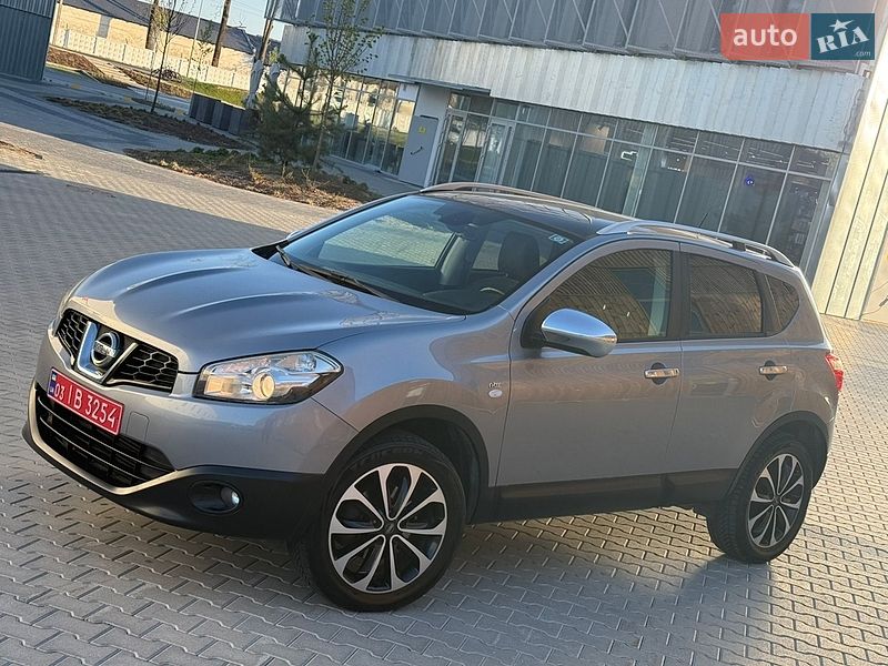 Позашляховик / Кросовер Nissan Qashqai 2011 в Львові