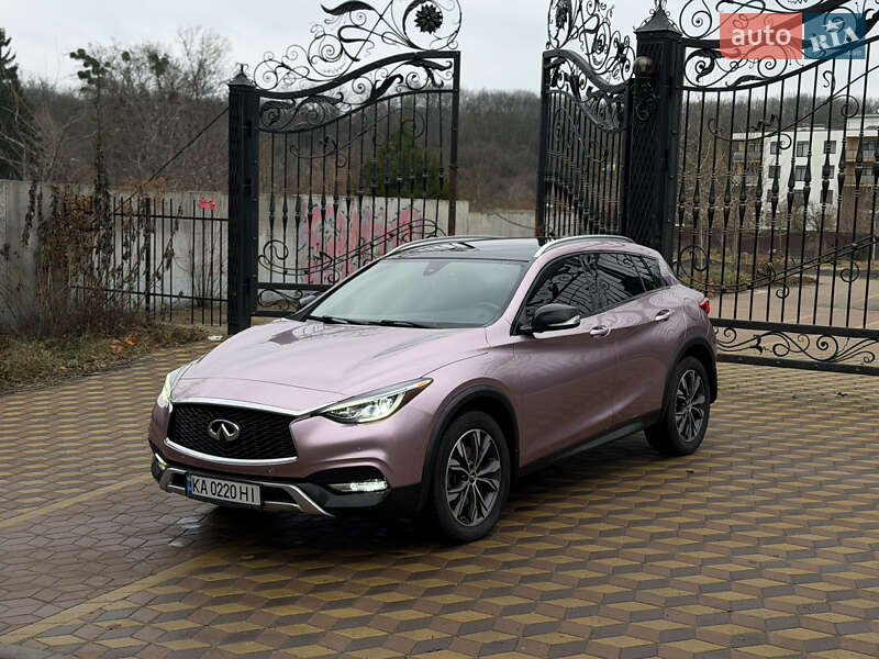 Внедорожник / Кроссовер Infiniti QX30 2016 в Киеве
