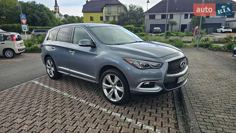 Внедорожник / Кроссовер Infiniti QX60 2016 в Полтаве