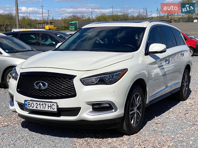 Позашляховик / Кросовер Infiniti QX60 2016 в Рівному