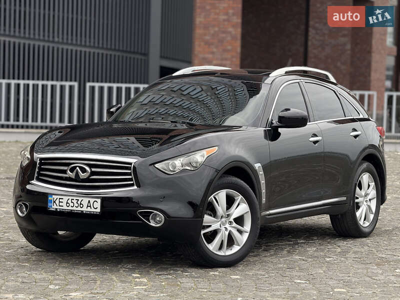 Внедорожник / Кроссовер Infiniti QX70 2014 в Днепре