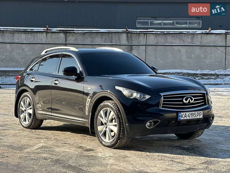 Внедорожник / Кроссовер Infiniti QX70 2016 в Киеве