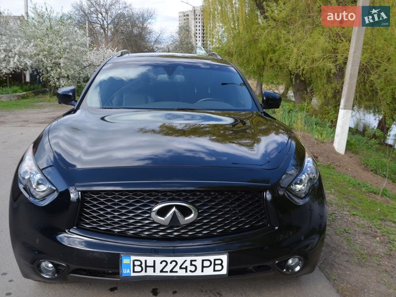 Внедорожник / Кроссовер Infiniti QX70 2016 в Киеве
