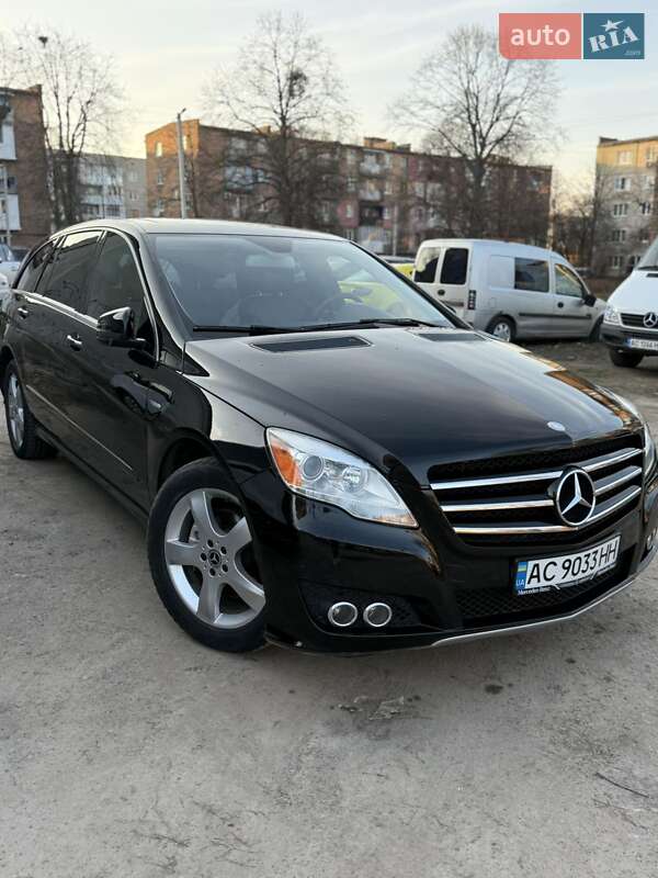 Минивэн Mercedes-Benz R-Class 2011 в Нововолынске