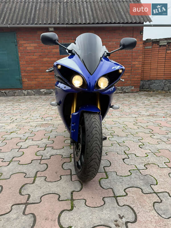 Спортбайк Yamaha R1 2009 в Зіньківі