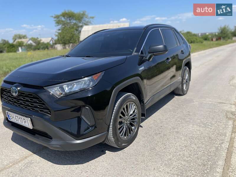 Внедорожник / Кроссовер Toyota RAV4 2019 в Одессе