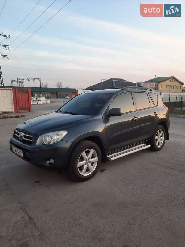 Внедорожник / Кроссовер Toyota RAV4 2008 в Василькове