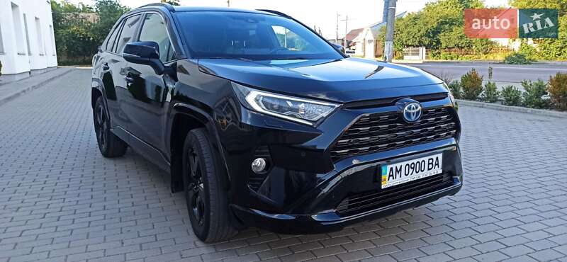 Внедорожник / Кроссовер Toyota RAV4 2020 в Житомире
