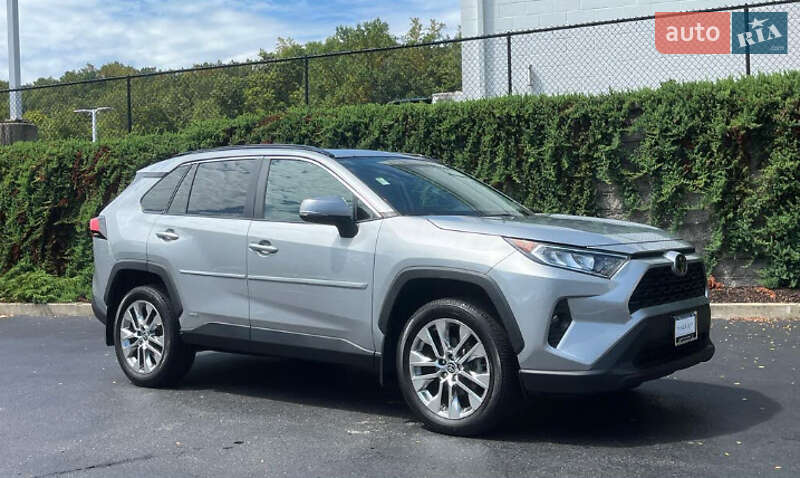 Внедорожник / Кроссовер Toyota RAV4 2021 в Львове Внедорожник / Кроссовер Toyota RAV4 2021 в Львове