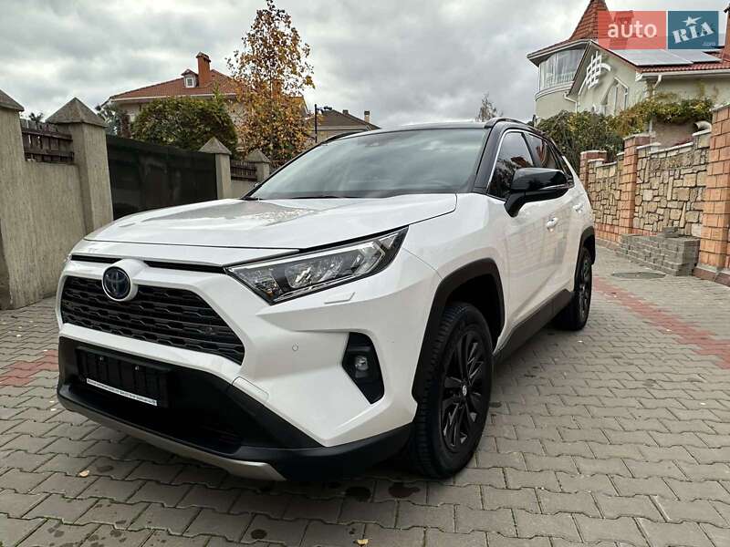 Внедорожник / Кроссовер Toyota RAV4 2023 в Одессе
