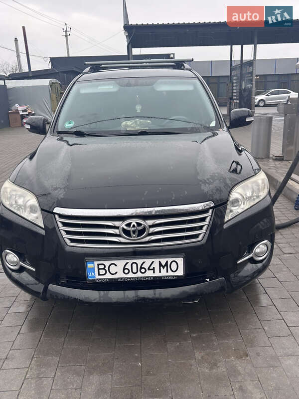 Внедорожник / Кроссовер Toyota RAV4 2012 в Львове