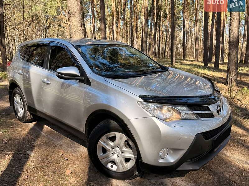 Внедорожник / Кроссовер Toyota RAV4 2014 в Ахтырке